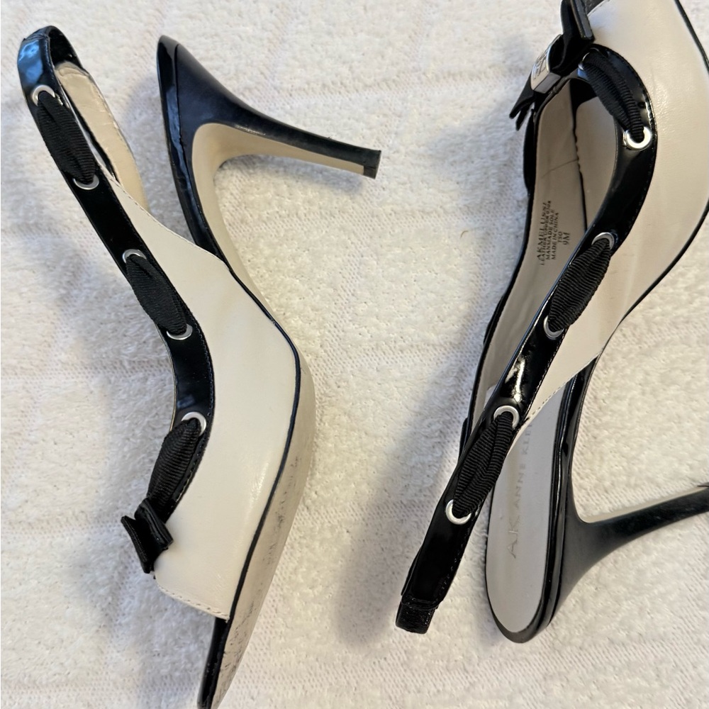 Anne Klein slingback heels. Open-toe style black patent Trim& cream Body Size 9 - Picture 5 of 6